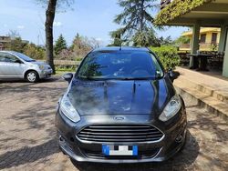 Grigio Usata 2016 Ford Fiesta Titanium Due volumi | 5700 € (Ottimo prezzo)