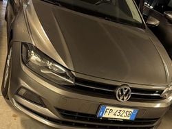Grigio Usata 2018 VW Polo Comfortline Tre volumi | 11.700 € (Ottimo prezzo)