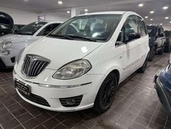 Bianco metallizzato Usata 2010 Lancia Musa Monovolume | 4490 € (Ottimo prezzo)