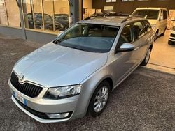 Argento Usata 2014 Skoda Octavia Ambition Station wagon | 8400 € (Buon prezzo)