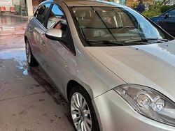 Grigio Usata 2009 Fiat Bravo Emotion Due volumi | 2999 € (Buon prezzo)
