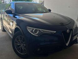 Blu/azzurro Usata 2018 Alfa Romeo Stelvio Super SUV | 18.000 € (Buon prezzo)