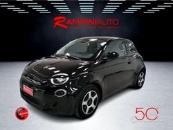 Nero Usata 2021 Fiat 500e Passion Tre volumi | 13.600 € (Buon prezzo)