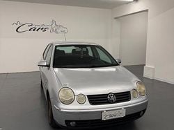 Grigio Usata 2005 VW Polo Trendline Tre volumi | 2000 € (Buon prezzo)