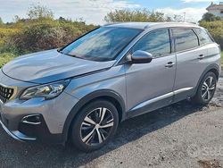 Grigio Usata 2018 Peugeot 3008 Tre volumi | 13.000 € (Ottimo prezzo)