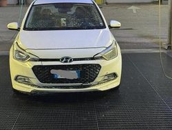 Bianco Usata 2018 Hyundai i20 Tre volumi | 3000 €