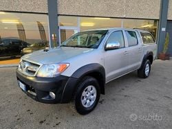 Grigio Usata 2008 Toyota HiLux Sol Pick-up | 18.900 € (Buon prezzo)