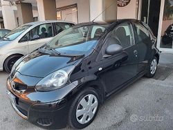 Giallo Usata 2011 Toyota Aygo Due volumi | 5500 € (Cara)