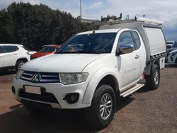 Bianco Usata 2014 Mitsubishi L200 Intense Pick-up | 8500 € (Super prezzo)
