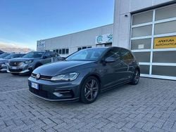 Grigio Usata 2019 VW Golf VII R-line Tre volumi | 19.990 € (Buon prezzo)