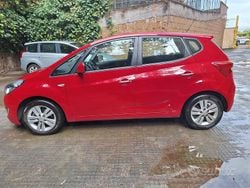Rosso Usata 2014 Hyundai ix20 Comfort Due volumi | 6900 € (Buon prezzo)