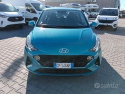 Blu/azzurro Usata 2023 Hyundai i10 Due volumi | 13.900 € (Buon prezzo)