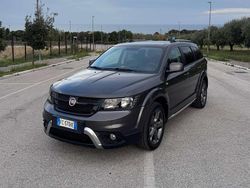Grigio Usata 2015 Fiat Freemont Cross SUV | 9900 € (Molto cara)