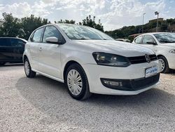 Grigio Usata 2009 VW Polo Tre volumi | 3990 € (Ottimo prezzo)
