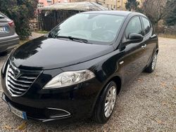 Nero Usata 2015 Lancia Ypsilon Due volumi | 9500 € (Molto cara)