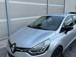 Grigio Usata 2013 Renault Clio IV Tre volumi | 6000 € (Buon prezzo)