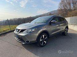 Grigio Usata 2017 Nissan Qashqai N-Connecta SUV | 11.500 € (Buon prezzo)