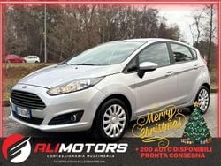 Argento Usata 2014 Ford Fiesta Tre volumi | 6500 € (Buon prezzo)