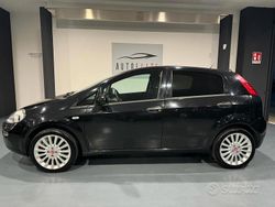 Nero Usata 2017 Fiat Grande Punto Due volumi | 8000 € (Molto cara)