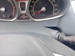 Usata 2008 Ford Fiesta Tre volumi | 3000 € (Buon prezzo)