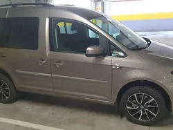 Beige Usata 2017 VW Caddy Trendline Monovolume | 16.800 € (Buon prezzo)