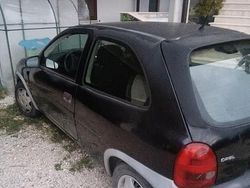Nero Usata 2000 Opel Corsa Tre volumi | 500 € (Super prezzo)