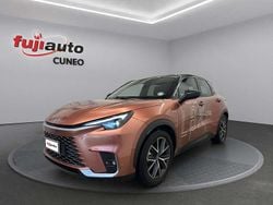 Sonic copper / black Usata 2024 Lexus LBX SUV | 35.900 € (Cara)