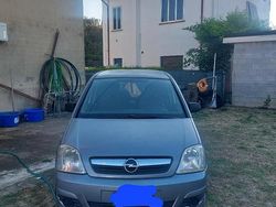 Grigio Usata 2009 Opel Meriva Monovolume | 1500 € (Ottimo prezzo)