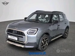 Verde Usata 2024 Mini Countryman Favoured SUV | 35.300 € (Buon prezzo)