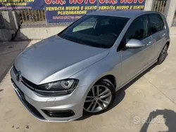 Argento Usata 2017 VW Golf VII R-line Tre volumi | 15.500 € (Ottimo prezzo)