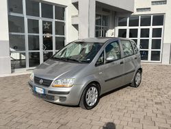Argento Usata 2005 Fiat Idea Emotion Monovolume | 2900 € (Buon prezzo)