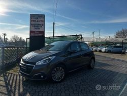 Grigio Usata 2019 Peugeot 208 GT-line Due volumi | 6499 € (Super prezzo)