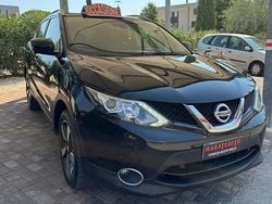 Nero Usata 2015 Nissan Qashqai SUV | 11.299 € (Buon prezzo)