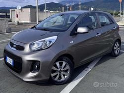 Grigio Usata 2016 Kia Picanto Spirit Due volumi | 6500 € (Buon prezzo)