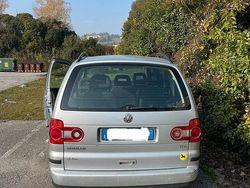 Grigio Usata 2024 VW Sharan Monovolume | 3500 €