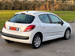 Bianco Usata 2012 Peugeot 207 Due volumi | 3200 € (Buon prezzo)