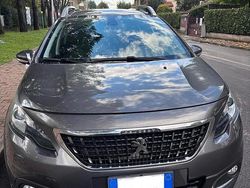 Grigio Usata 2019 Peugeot 2008 Allure SUV | 12.500 € (Buon prezzo)