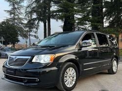 Nero Usata 2014 Lancia Voyager Monovolume | 14.500 € (Molto cara)