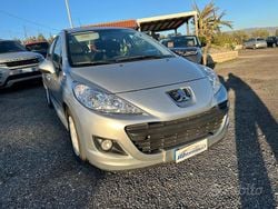 Grigio Usata 2008 Peugeot 207 Tre volumi | 2990 € (Buon prezzo)