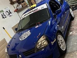 Usata 2005 Renault Clio II R.S. Tre volumi | 18.500 €