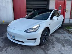 Bianco Usata 2023 Tesla Model 3 Standard Range Tre volumi | 26.900 € (Ottimo prezzo)