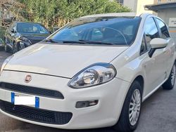 Bianco Usata 2013 Fiat Grande Punto Due volumi | 3890 € (Buon prezzo)