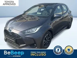 Grigio scuro metallizzato Usata 2021 Toyota Yaris Hybrid Trend Tre volumi | 17.000 € (Buon prezzo)