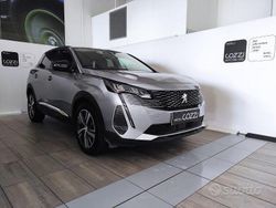 Grigio Usata 2023 Peugeot 3008 Allure SUV | 20.700 € (Ottimo prezzo)