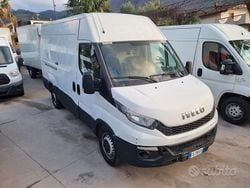 Bianco Usata 2016 Iveco Daily Tre volumi | 10.500 € (Super prezzo)