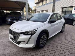 Bianco / pastello Usata 2023 Peugeot e-208 Active Due volumi | 15.900 € (Buon prezzo)