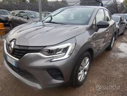 Grigio Usata 2022 Renault Captur SUV | 15.900 € (Buon prezzo)