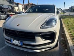 Grigio gesso Usata 2024 Porsche Macan SUV | 75.900 € (Molto cara)