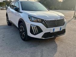 Bianco Usata 2024 Peugeot 2008 Allure SUV | 20.000 € (Buon prezzo)