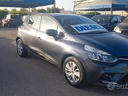 Grigio Usata 2017 Renault Clio IV Tre volumi | 6999 € (Buon prezzo)